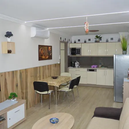 Ezuestpart Granada Koezvetlen Vizparti Premium * Siofok