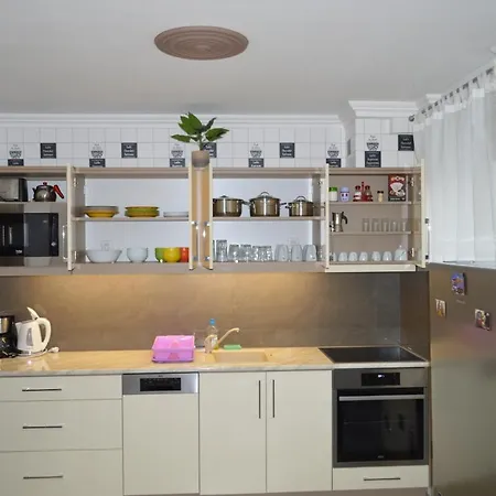 Ezuestpart Granada Koezvetlen Vizparti Premium Apartment