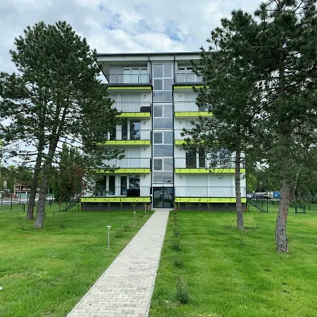 Ezuestpart Granada Koezvetlen Vizparti Premium Apartment